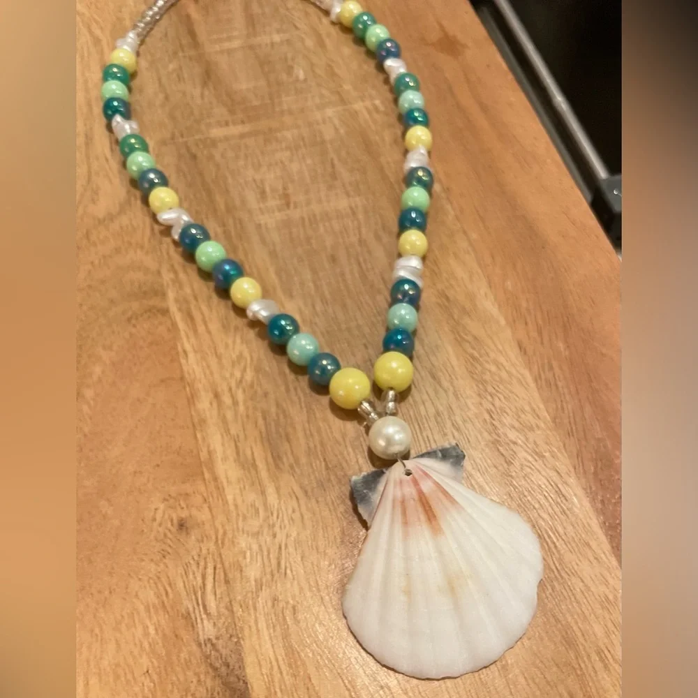 Seashell beaded pearl beach necklace nantucket yellow blue surfer‎ girl toggle